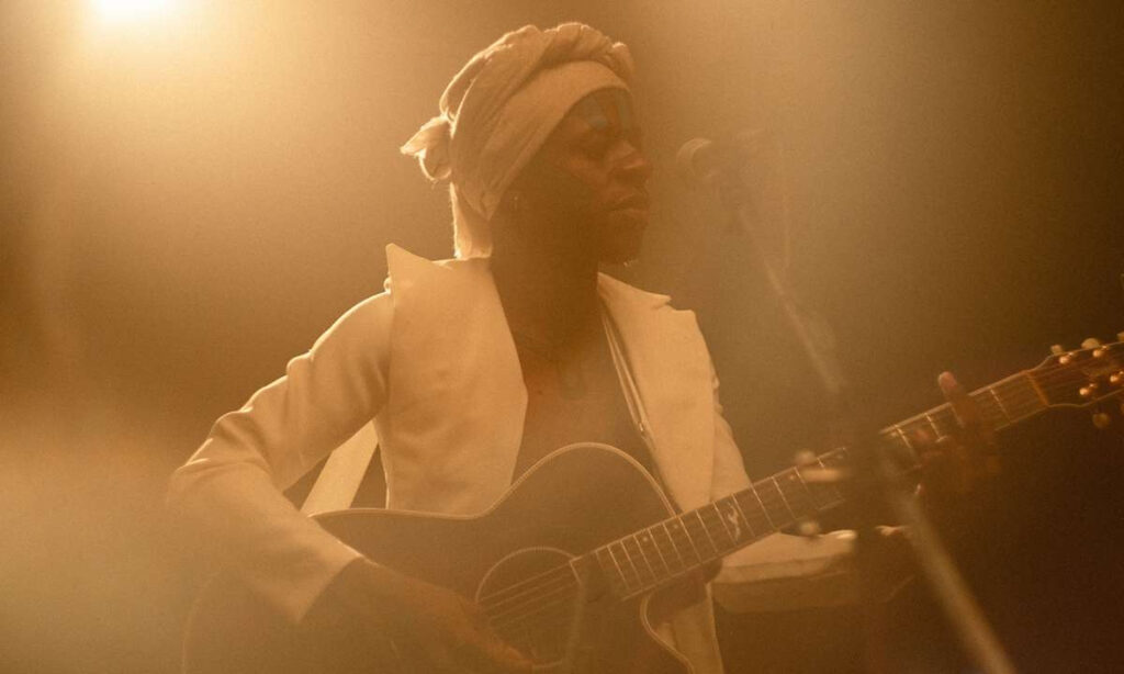 etix JS 3832401761040850 1