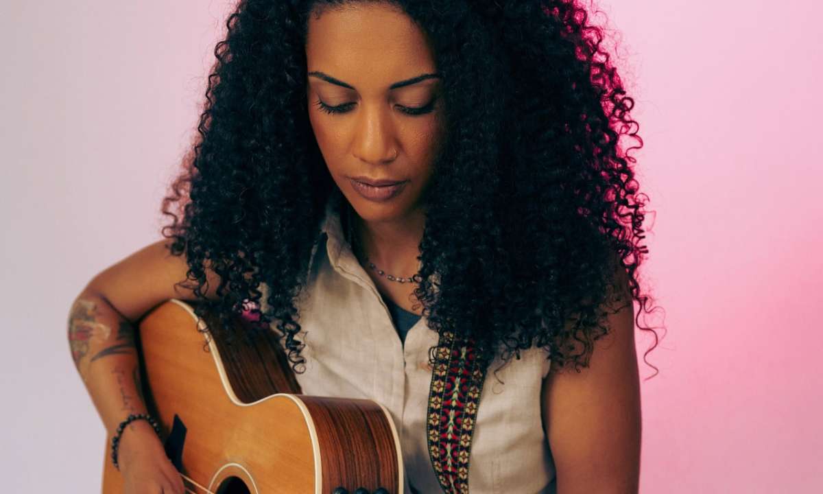 Patio Show: Whitney Mongé
